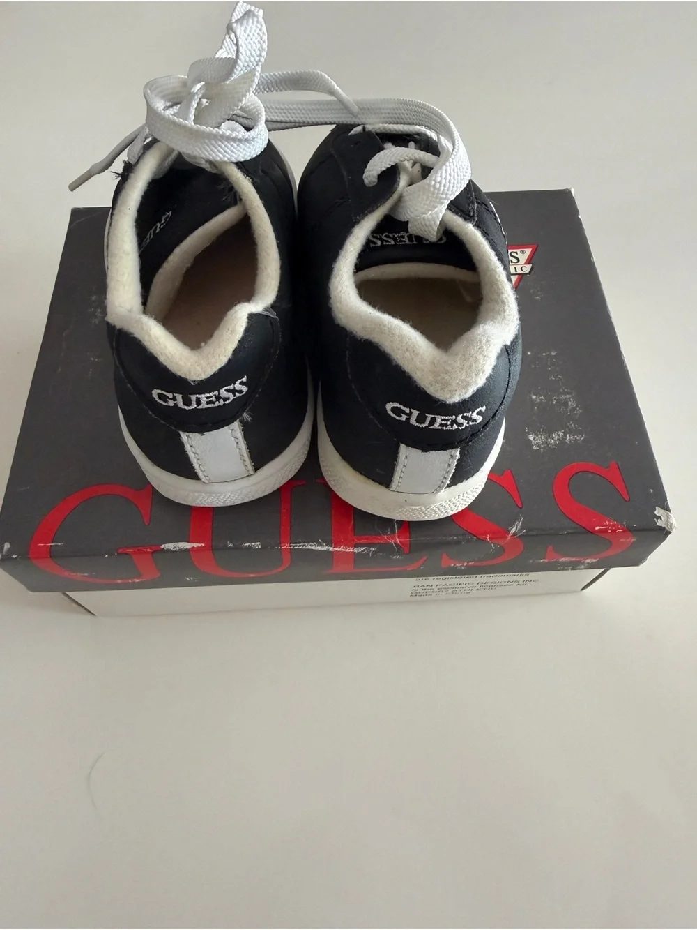 Vintage Baby Guess sneakers Riviera Shoes Size 6 Black White New Old Stock Box